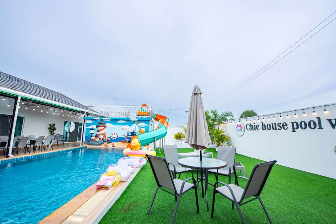 Chic house pool villa