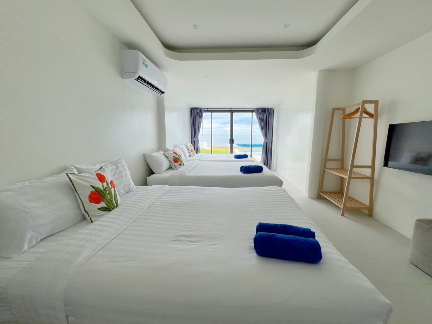 Pailay Beachfront Villa cha-am 25