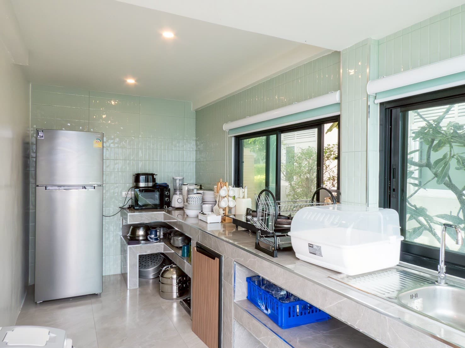 Pailay Beachfront Villa cha-am 15