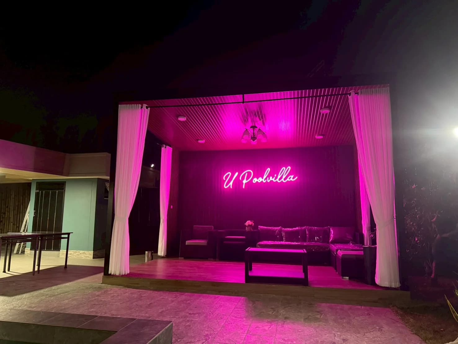 U pool villa pattaya 25