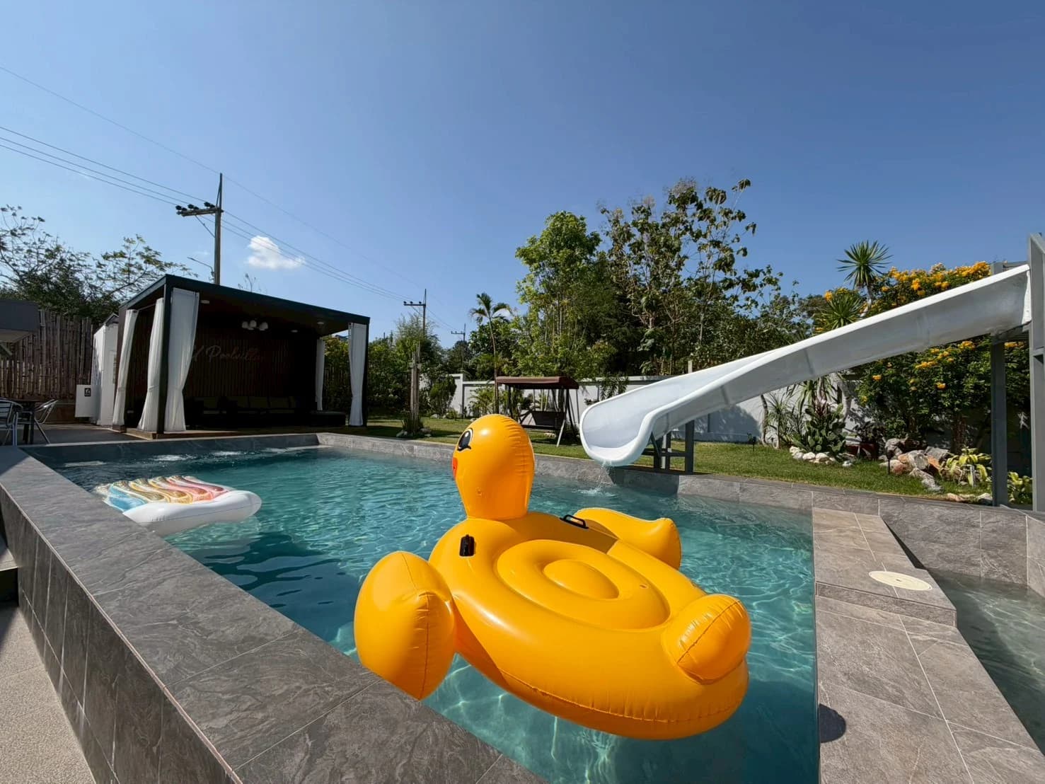 U pool villa pattaya 7
