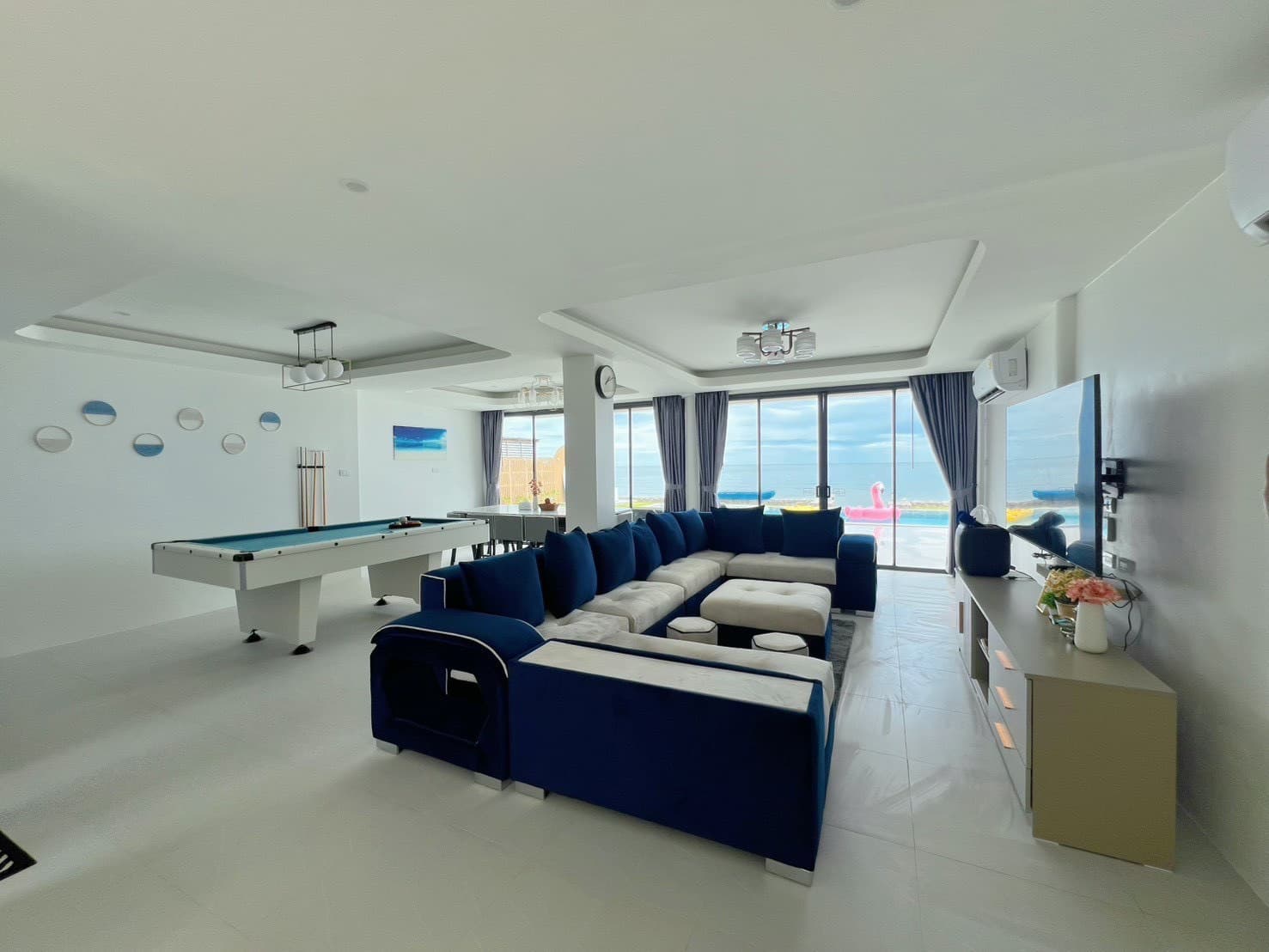 Pailay Beachfront Villa cha-am 26