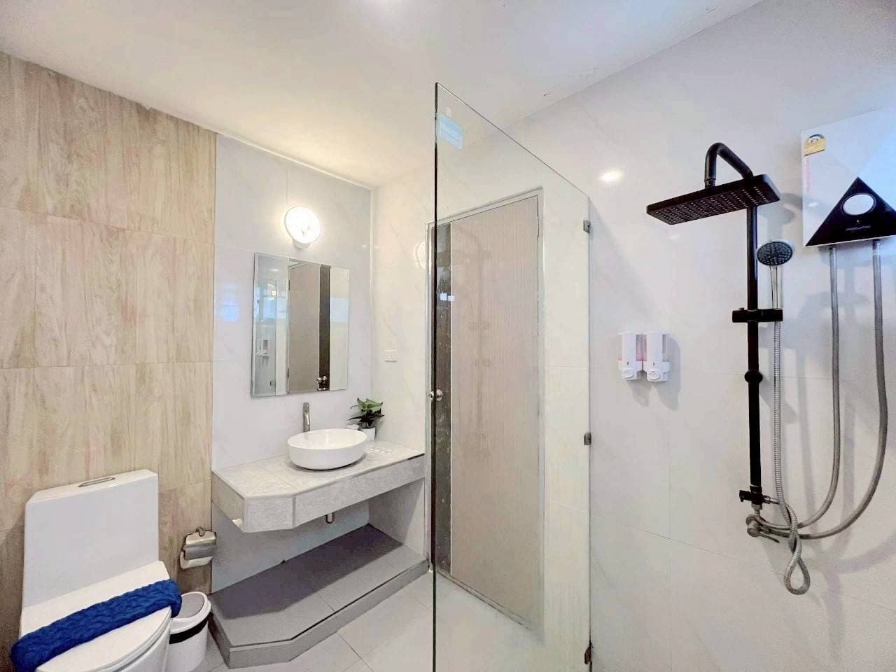 Pailay Beachfront Villa cha-am 17