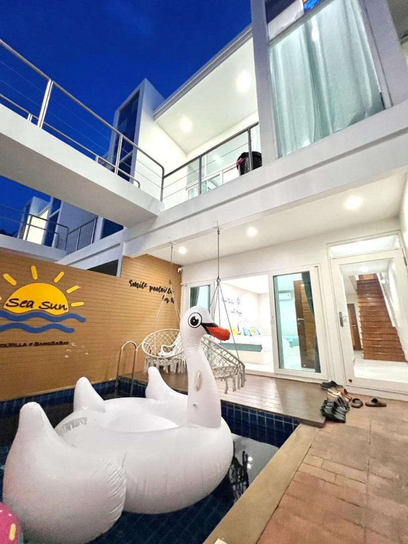 Smile poolvilla by N