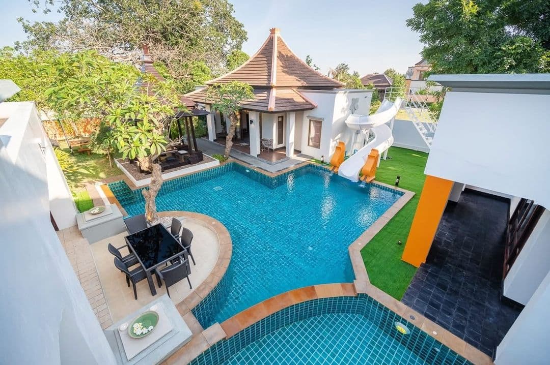 Thai tara pool villa