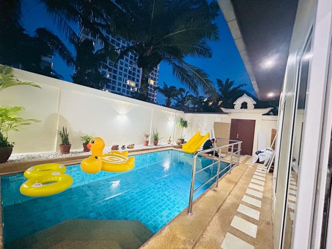 MJ42 Majestic Residence Pool villas Pattaya