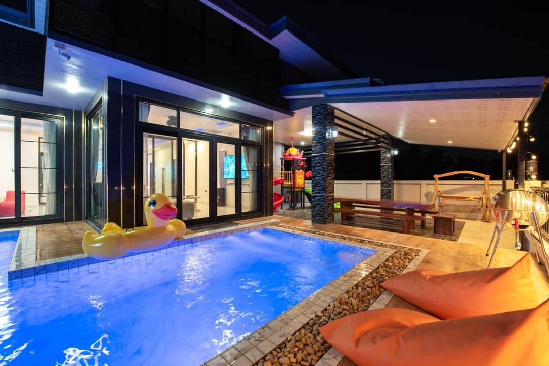 VP pool villa