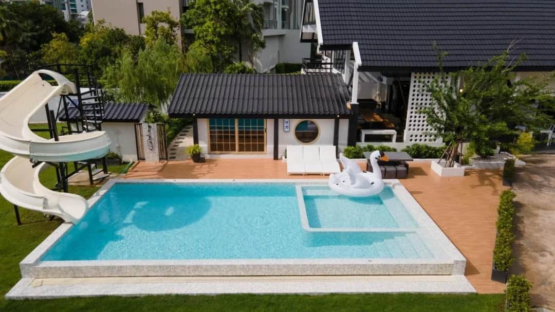 SAGA POOL HOUSE