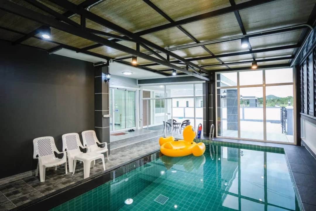 Beery 3T pool villa