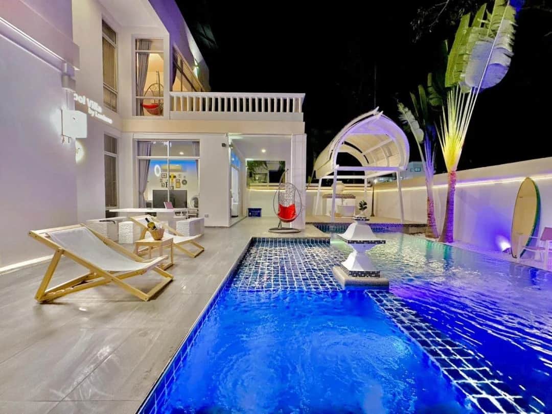 Family Pool Villa