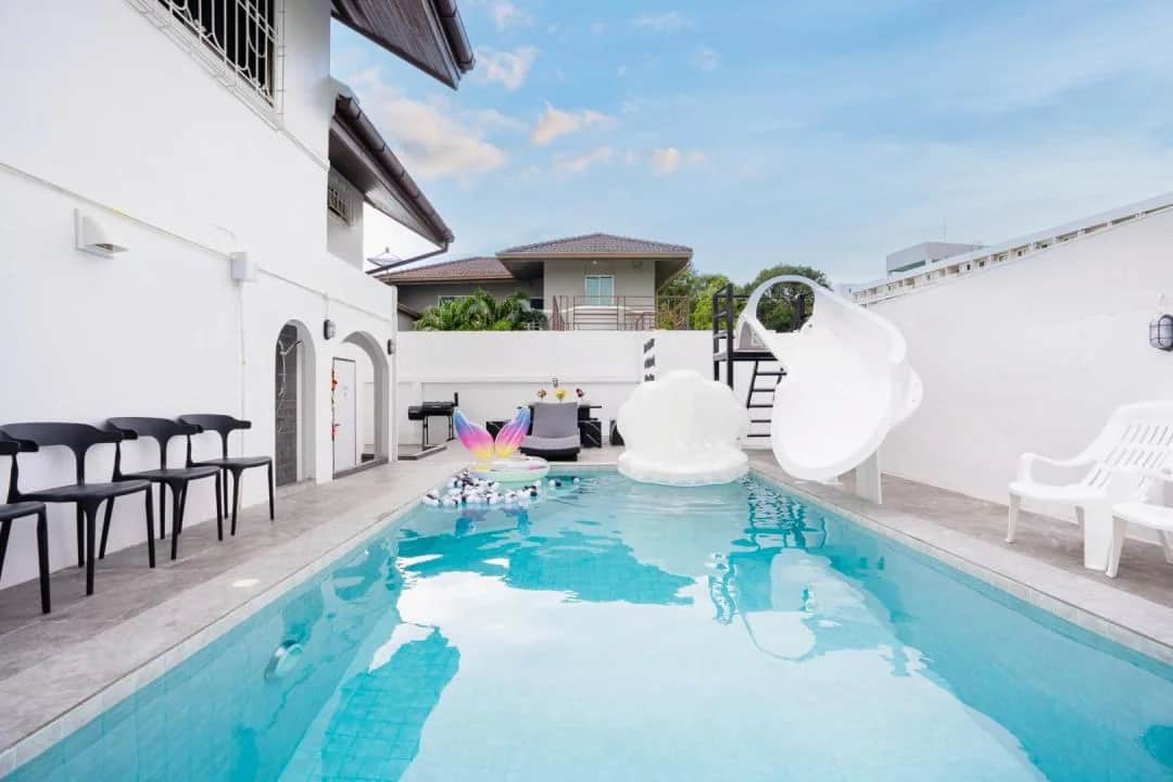 Your Story pool villa